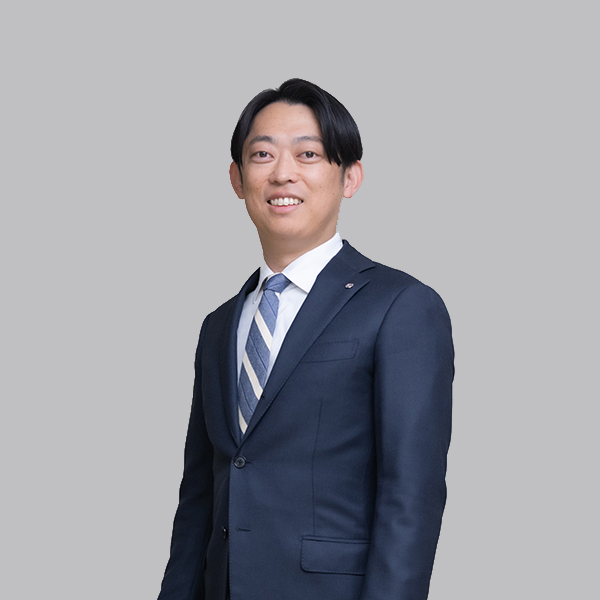 委員長<br>桒田 康弘